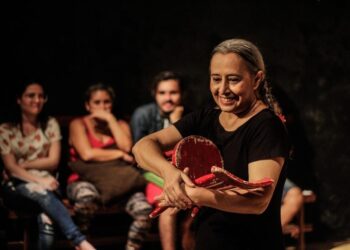 Quarta Cultural tem humor e homenagem ao Dia Internacional da Dança