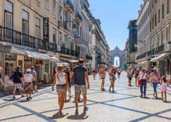 Portugal pode emitir visto especial para brasileiros que buscam trabalho