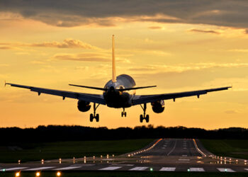 Oferta por voos no mercado doméstico supera valor registrado no período pré-pandemia