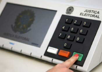 O que você pode e não pode fazer na hora de votar? A VemTambém te explica