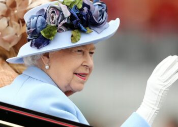 Rainha Elizabeth II morre aos 96 anos