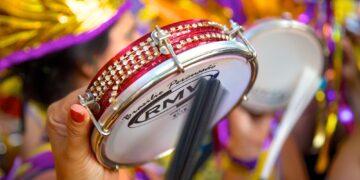 1ª Escola de Carnaval do Brasil está com vagas abertas