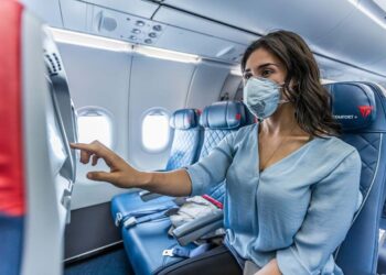 Máscaras voltam a ser obrigatórias em aeroportos brasileiros