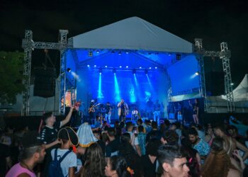 Gasto médio do turista no Carnaval de Fortaleza 2023 foi de R$ 2.732,04