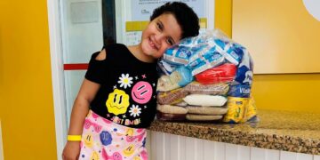 Pacientes da Associação Peter Pan aguardam na fila de espera por um padrinho