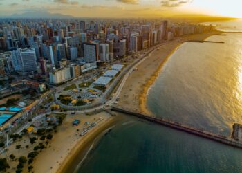 Fortaleza está entre os cinco primeiros lugares mais buscados para viagens durante a Semana Santa e o feriado de Tiradentes