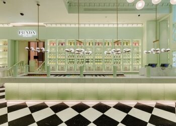 Prada lança café pop-up na Harrods, em Londres