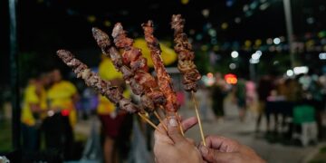 Fortaleza ganha novos polos gastronômicos de comida de rua