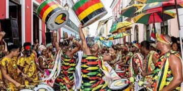 Olodum e Roberta Sá abrem o Pré-Carnaval de Fortaleza neste fim de semana