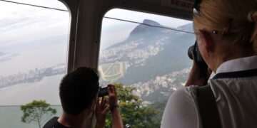 Estrangeiros injetam quase R$ 4 bi na economia do país em janeiro, maior valor nos últimos 10 anos para o mês