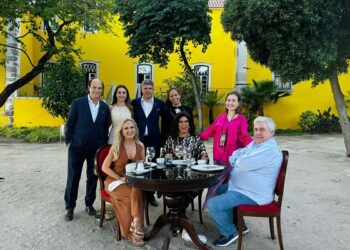 Eliana grava último programa no Vila Galé