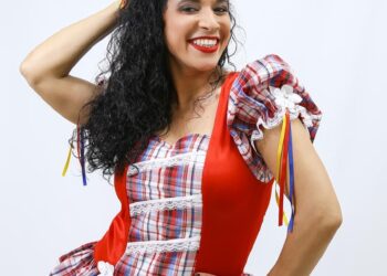 Projeto Pôr do Sol segue em ritmo de São João e recebe Lucinha Owens neste domingo